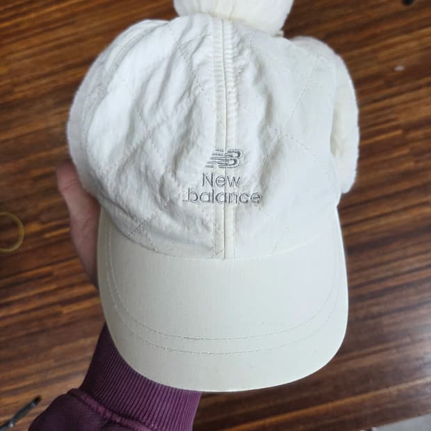 뉴발란스 귀달이 트루퍼 퀄팅 모자 54