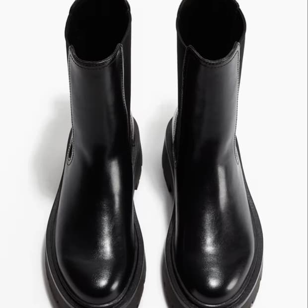 H&M)첼시부츠 블랙색상 230사이즈(품절상품)거의 새것