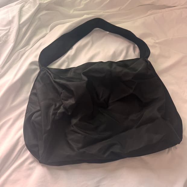 Cos 블랙 숄더백