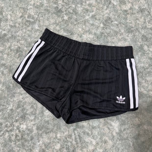 [L] 아디다스 새틴 쇼츠 반바지