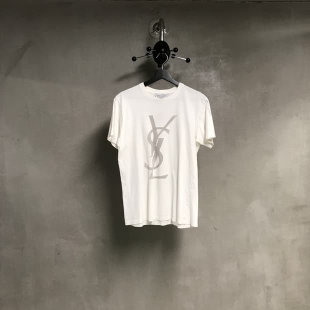 생로랑 화이트 반팔 티셔츠 L