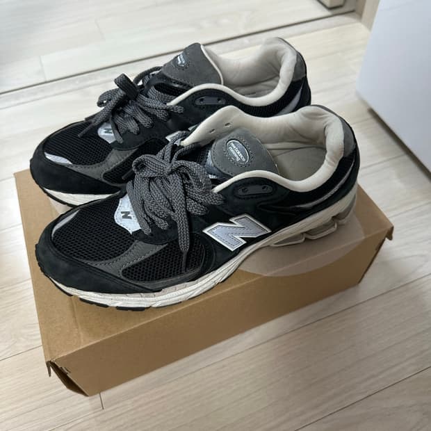 뉴발란스 2002 275