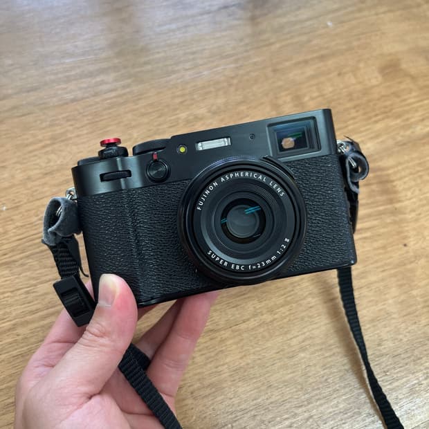 후지필름 x100v