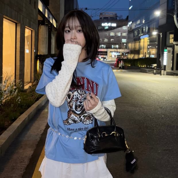 디어시스 플로럴 롱슬리브티(크림)