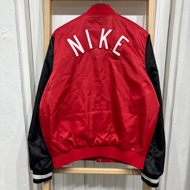 나이키 빅로고 바시티 자켓