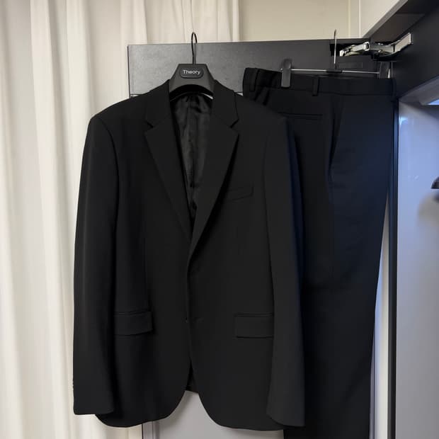 24ss 띠어리 호비아트 블랙 셋업 수트 정장 세트 42,32