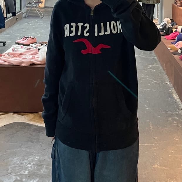 홀리스터 블랙 후드집업 H1847