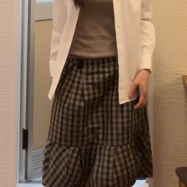 막스마라 미디 체크 스커트