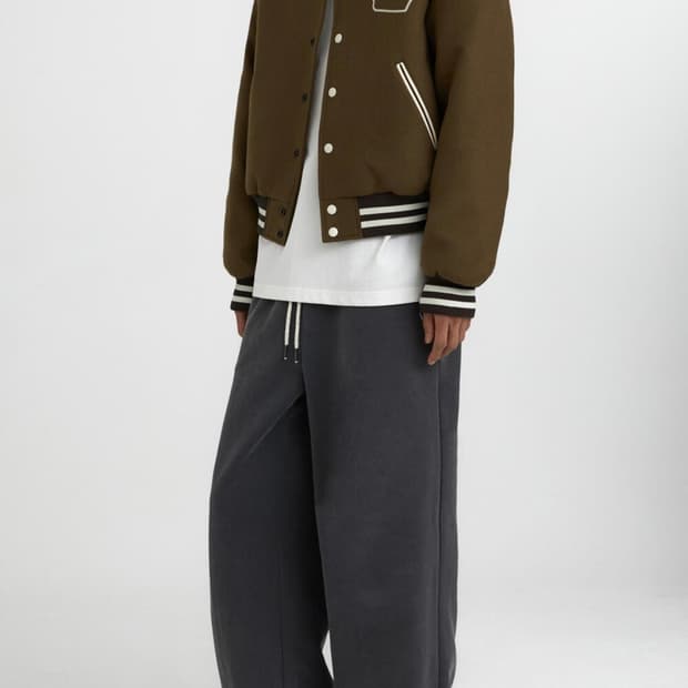 1011 Gallery 바시티 자켓 카키 L