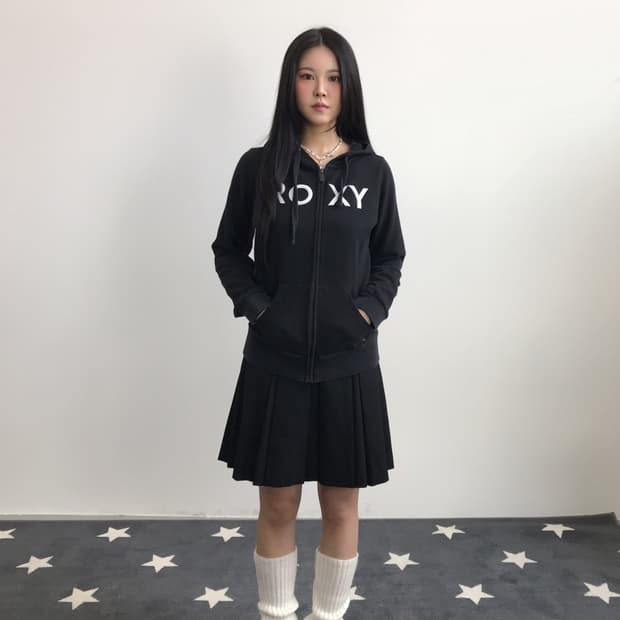 'ROXY' Big Logo Black Zip-Up Hoodie