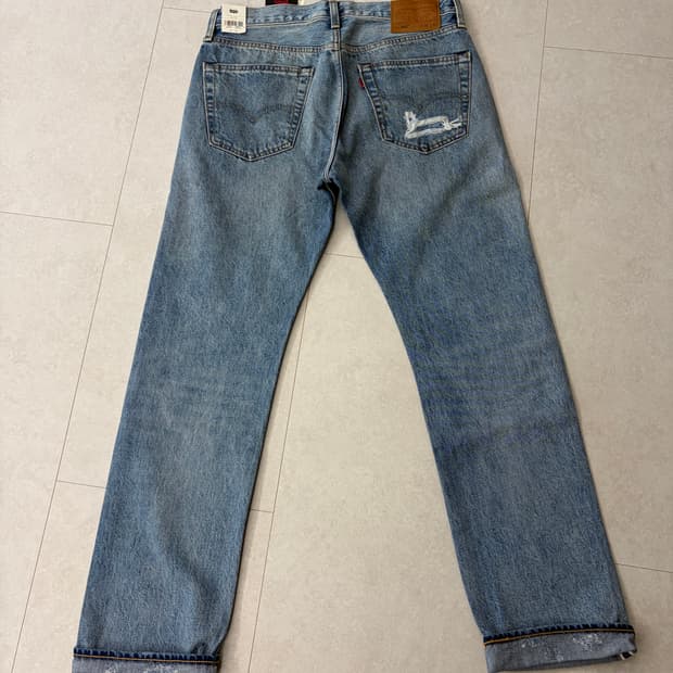 리바이스 프리미엄라인 찢청바지 팔아요