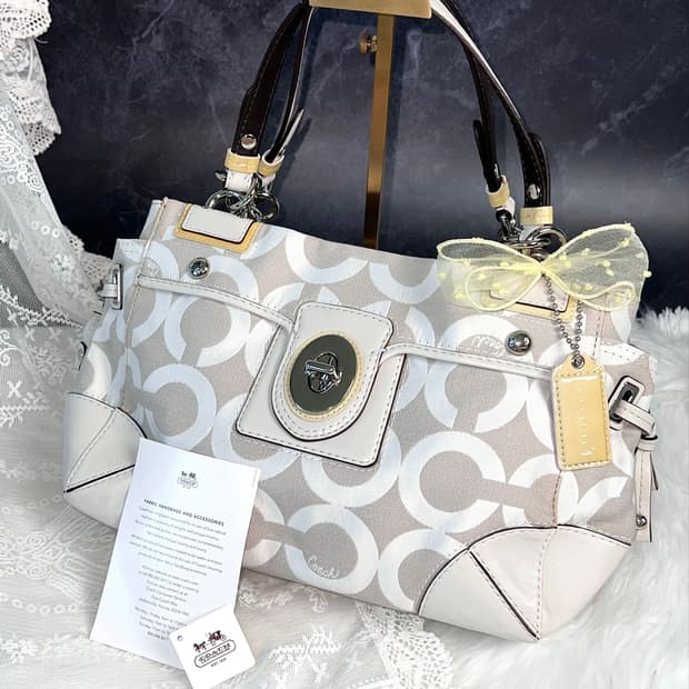 Coach Earl Grey Milk Tea Signature Tote