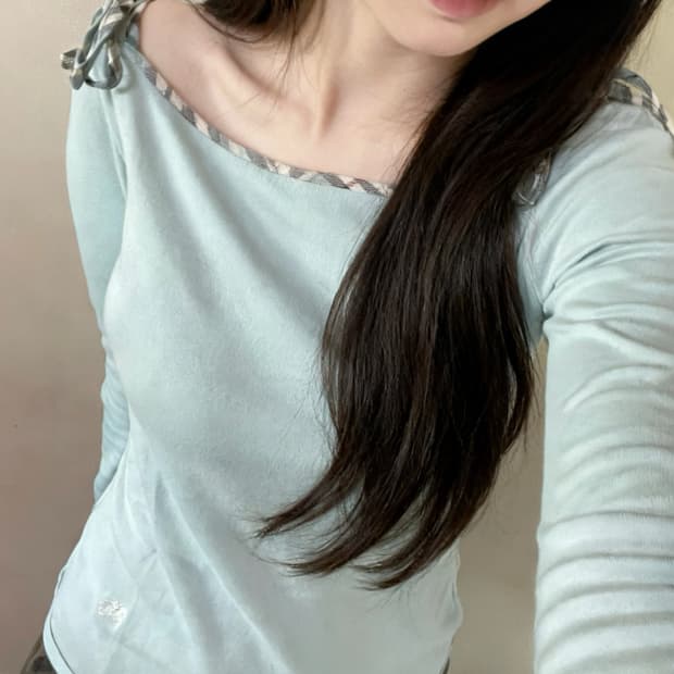 버버리 블루라벨 대장템 리본 소라 롱슬리브☁️