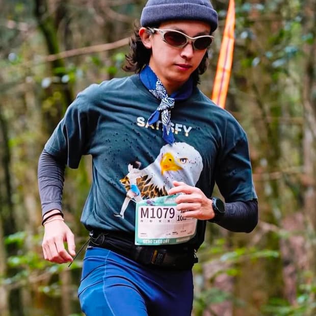 신상 새티스파이 이글티셔츠 XL