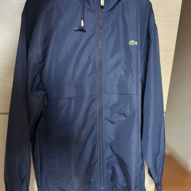 라코스테 네이비 바람막이 100