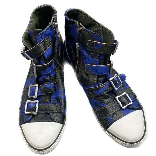 Belt detail leather upper