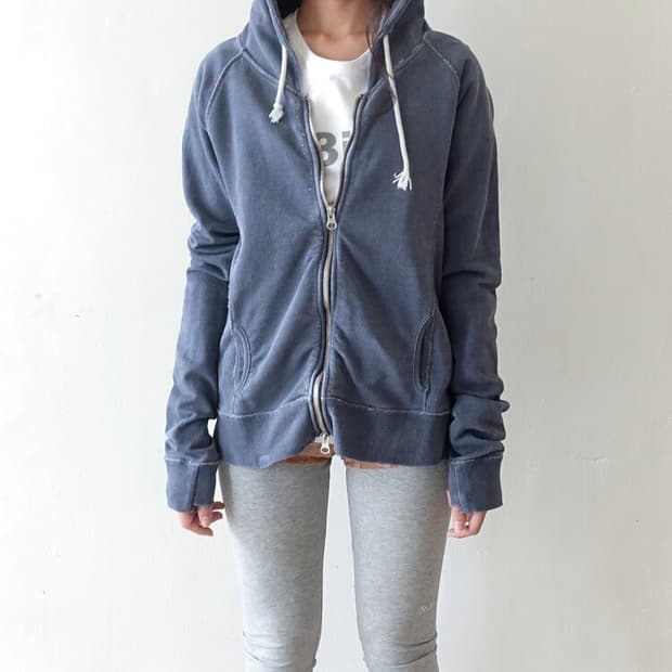 washed lily hoodie (purple blue)