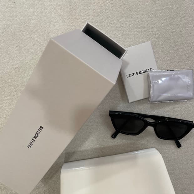 젠틀몬스터 LOTI 로티 01 블랙 선글라스