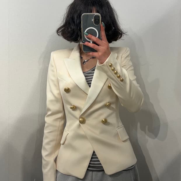 32 발망 x H&M 크림색 턱시도 블레이저