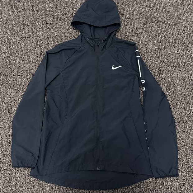 NIKE 나이키 여성 경량 바람막이 블랙 90(L)