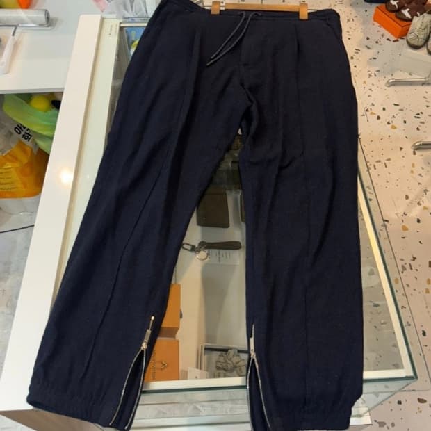 [정품] 디올 신형 블랜드 한정판 트랙팬츠 XL 정가 190✔️