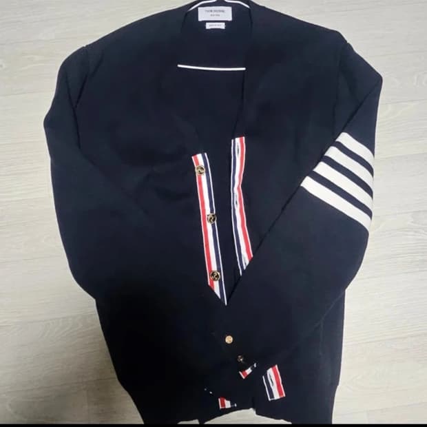 (새상품풀구성) 톰브라운 밀라노스티치 가디건2사이즈