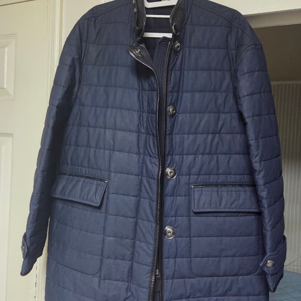 버버리 퀄팅 자켓 팝니다