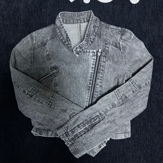 릭오웬스맛 사선 여성 워싱 데님 자켓