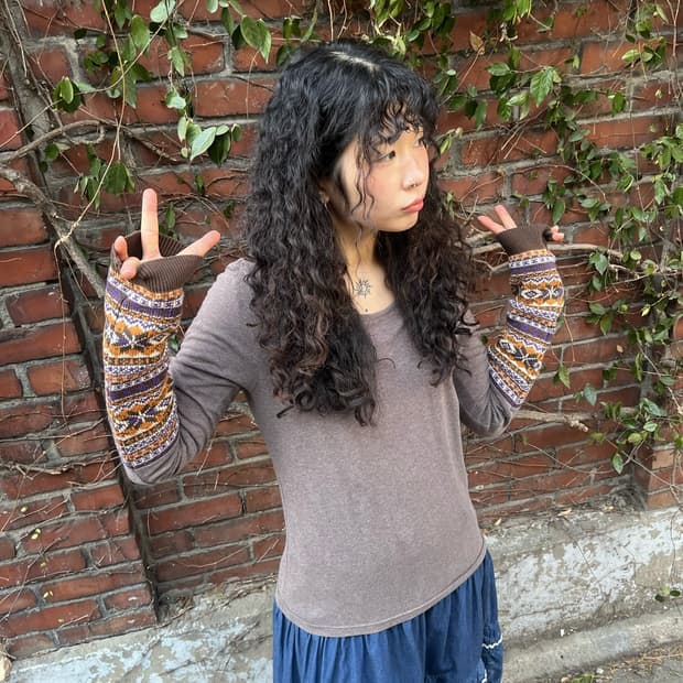 눈꽃 패턴 니트 소매 롱슬리브