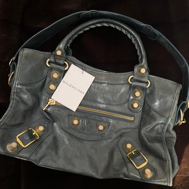 발렌시아가 모터백 시티백