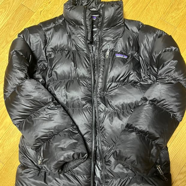 파타고니아 피츠로이 논후디 패딩 블랙 m 희귀모델