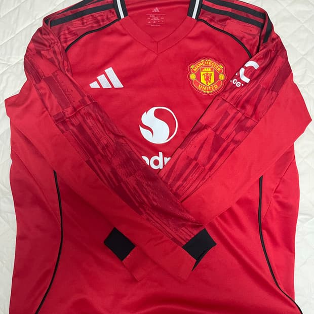 맨체스터 유나이티드 긴팔 유니폼 정품