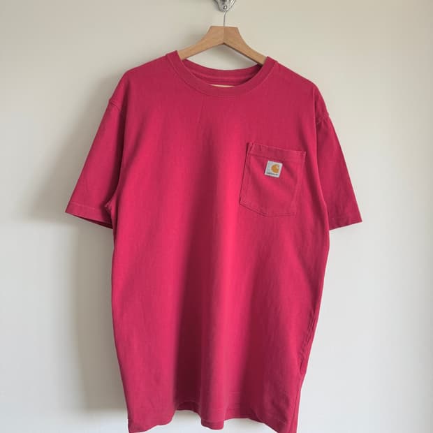 칼하트(Carhartt) 포켓 반팔 티셔츠