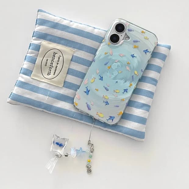 새상품) 원가 9천 9백원, 아이폰 13 폰케이스