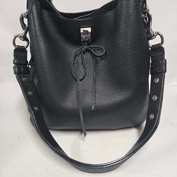 레베카밍코프 블랙 가죽 버킷백