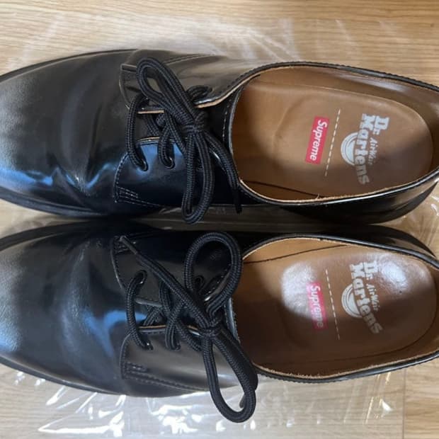 슈프림 닥터마틴 270