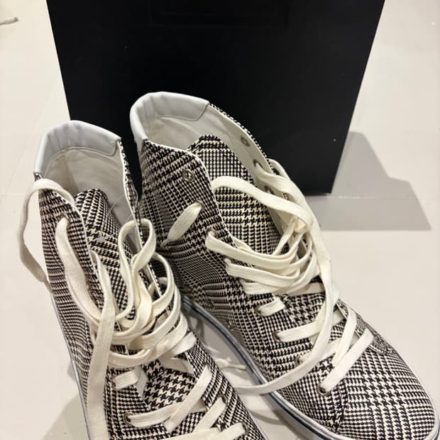 생로랑 하운드투스 하이탑 스니커즈