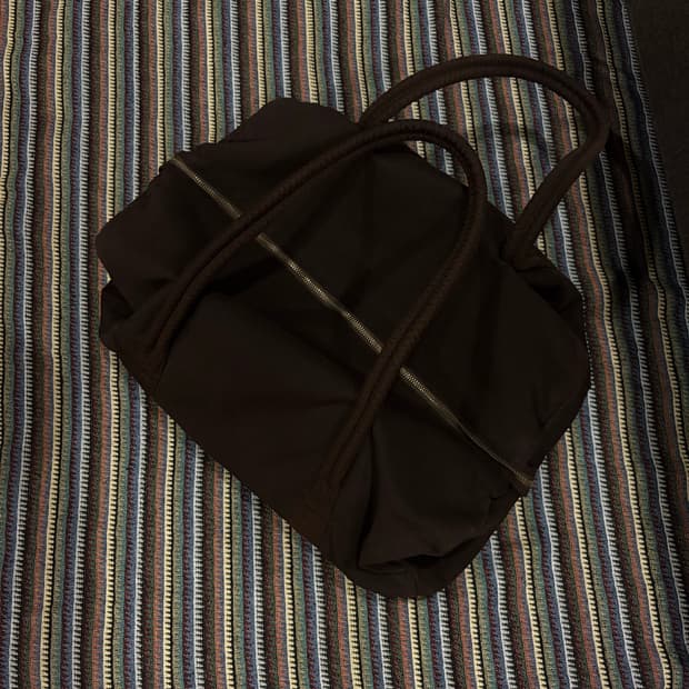 ee 더플백 브라운 라지 사이즈