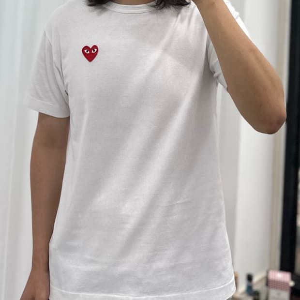 [L]꼼데가르송 플레이 반팔 티셔츠