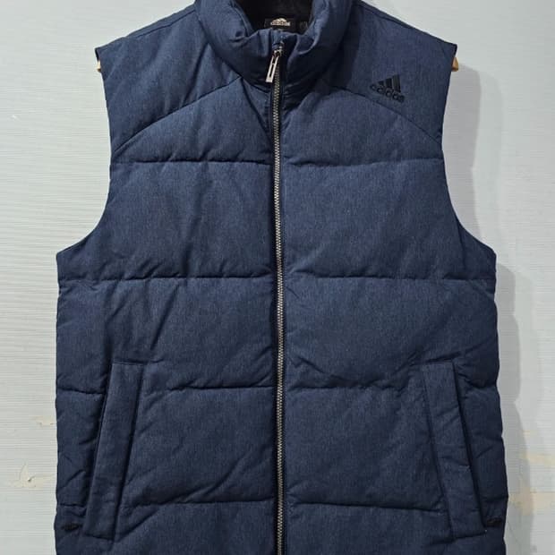 아디다스 패딩 조끼 100