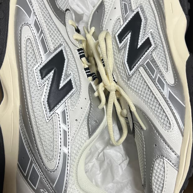 뉴발란스 204L 280size