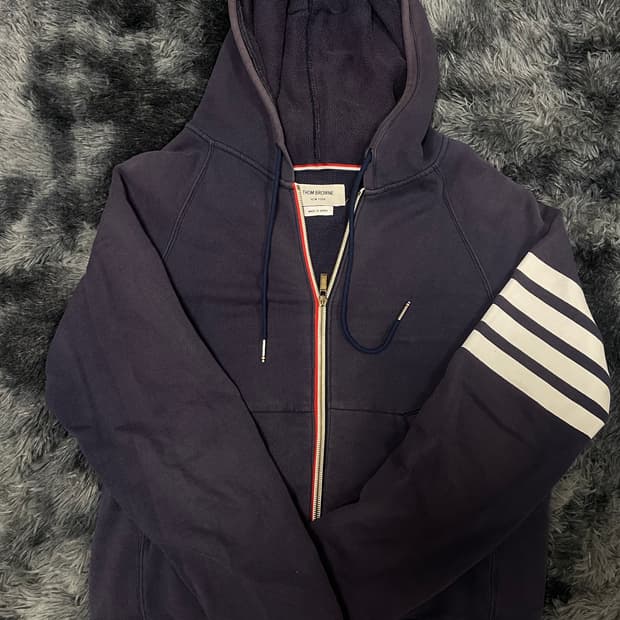 톰브라운 후드집업 2사이즈 급처