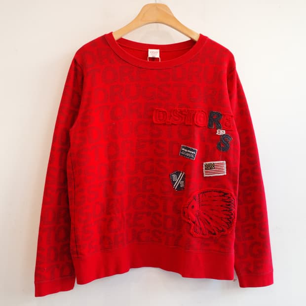 DRUG STORES 패치워크 맨투맨