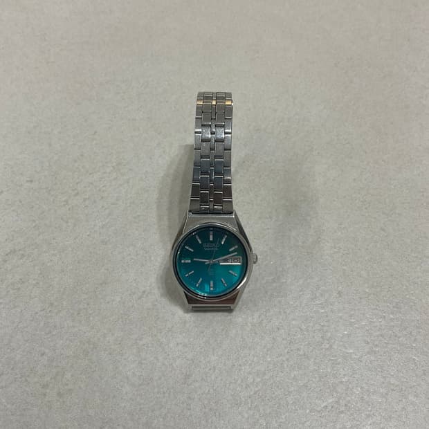Seiko quartz woman green