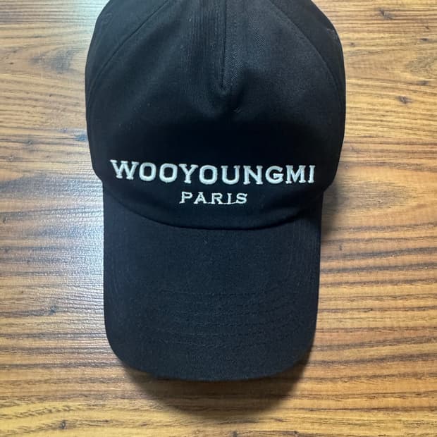 우영미 파리 자수 볼캡