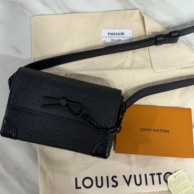 루이비통 스티머 웨어러블 월릿