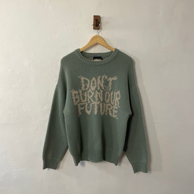 아조바이아조 니트 