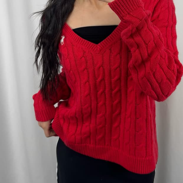 아베크롬비 레드 꽈배기 브이넥 니트