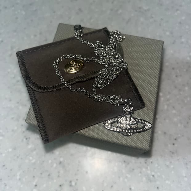 비비안웨스트우드 미니바스 릴리프 실버 목걸이 풀박스