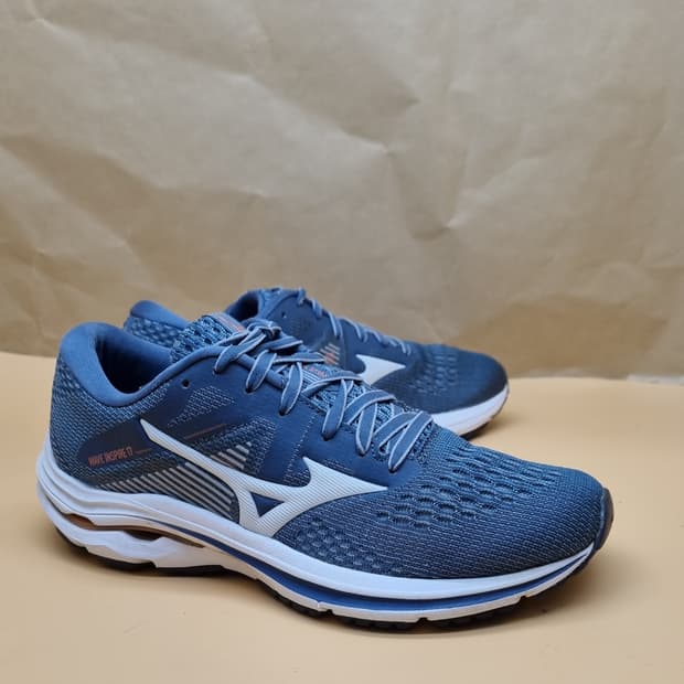 미즈노 인스파이어 웨이브17 런닝화250